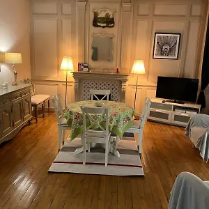 Eglantine Centre Historique De Apartamento Dinan