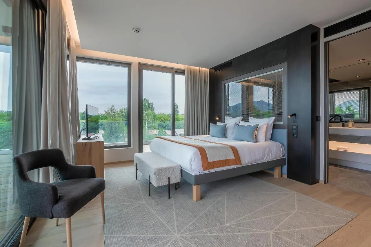 Rivage Hotel & Spa אנסי 4*,  צרפת