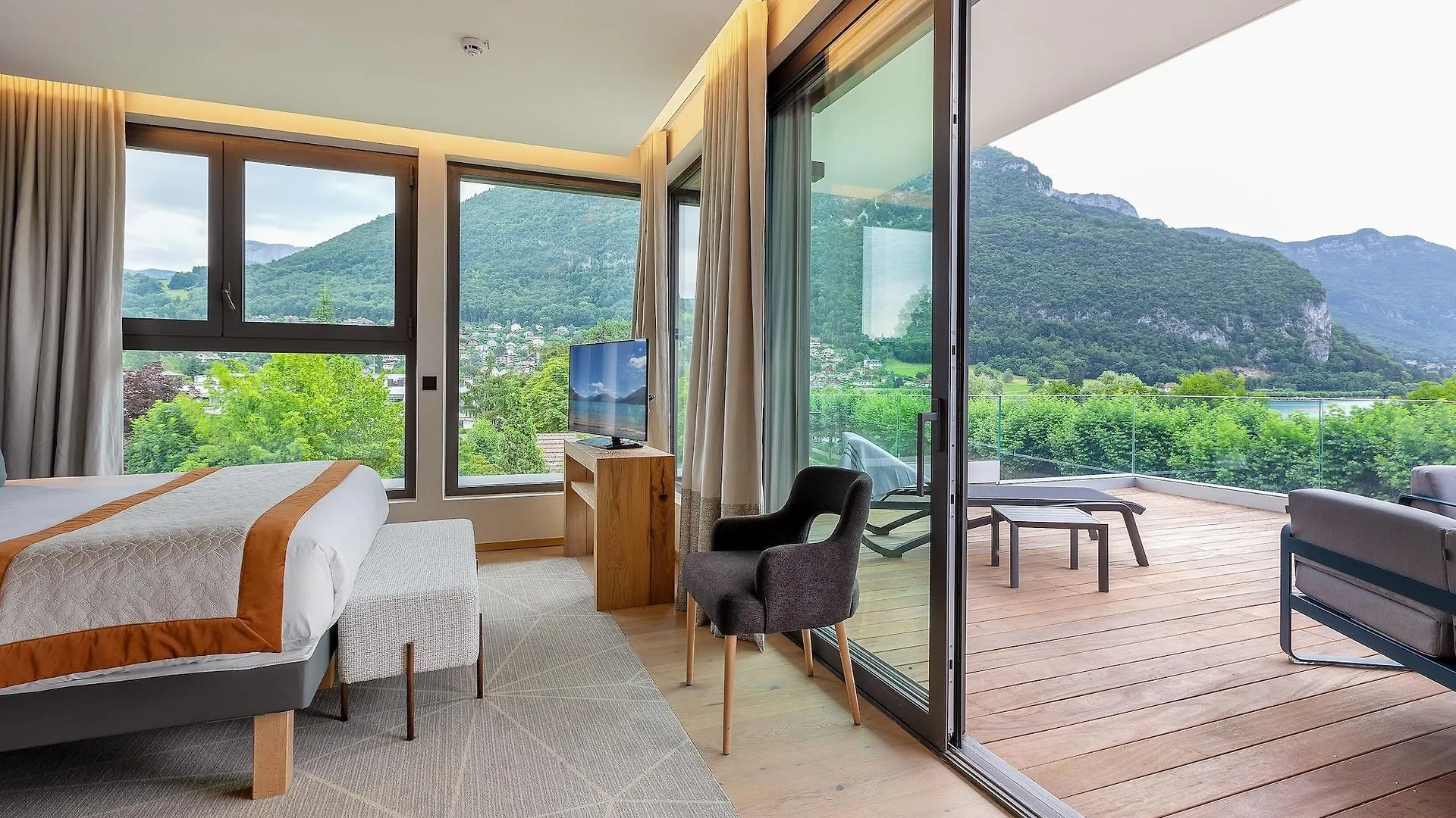 Rivage Hotel & Spa 阿讷西 4*,  法国